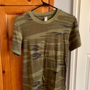 Camo cotton T-shirt like new